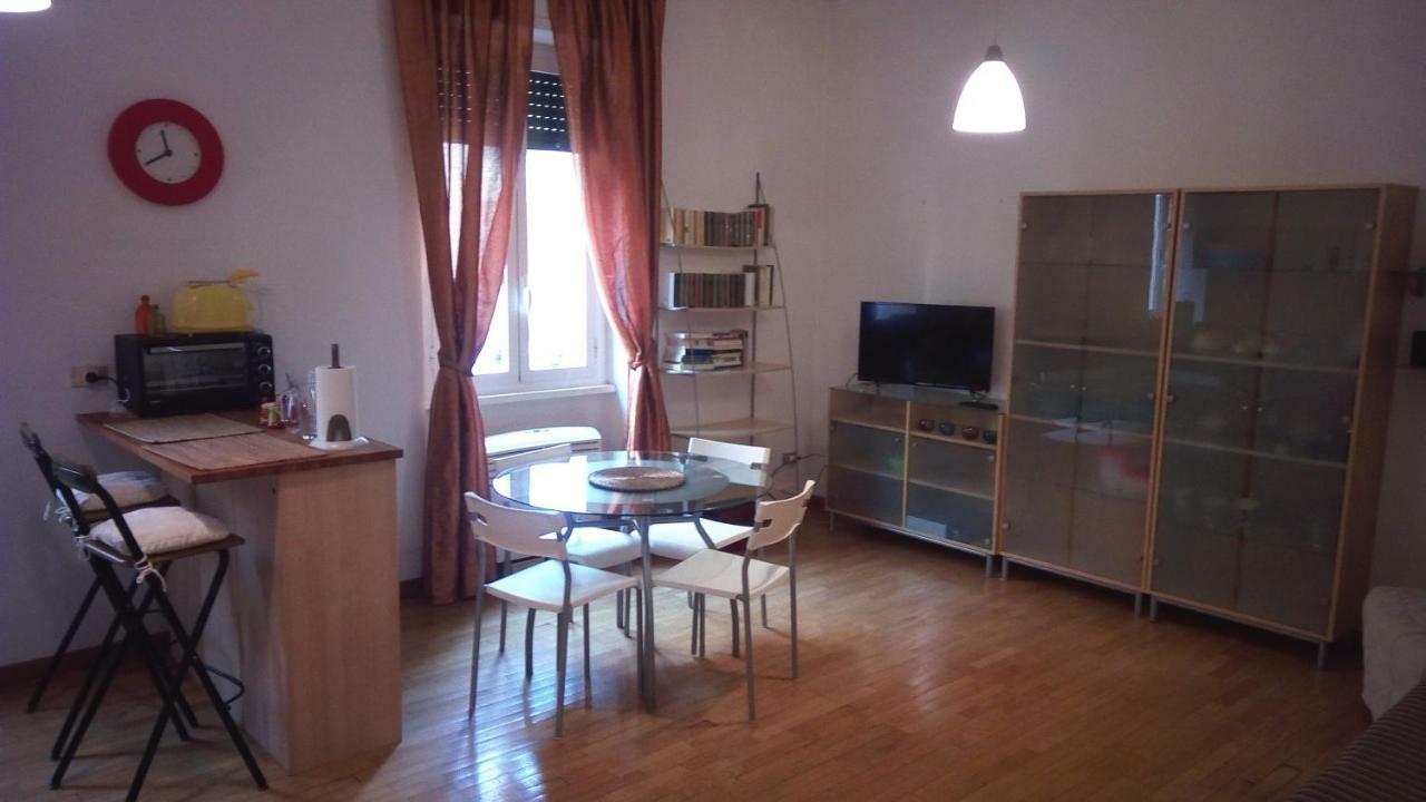 Appartamento Roma Bagian luar foto